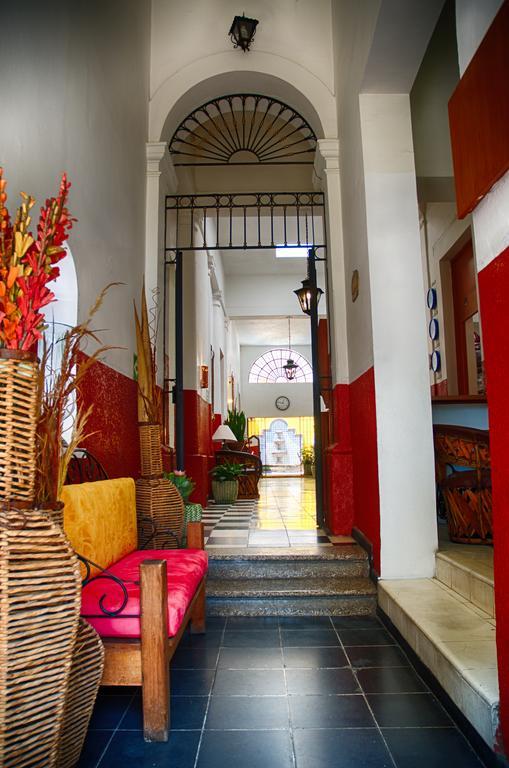 Hostal De Maria 과달라하라 외부 사진